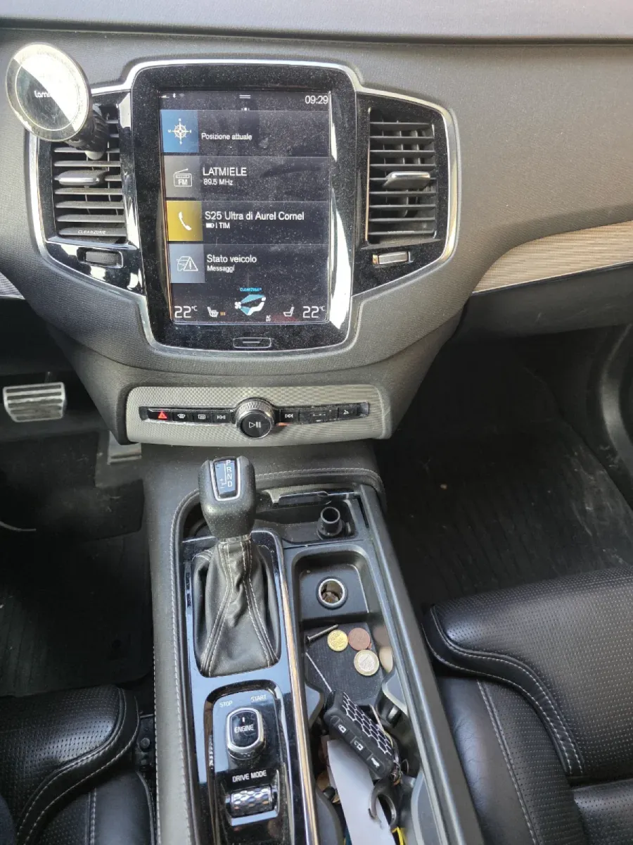 Volvo XC90 II R-Design 7 locuri 4x4 - Immagine 12