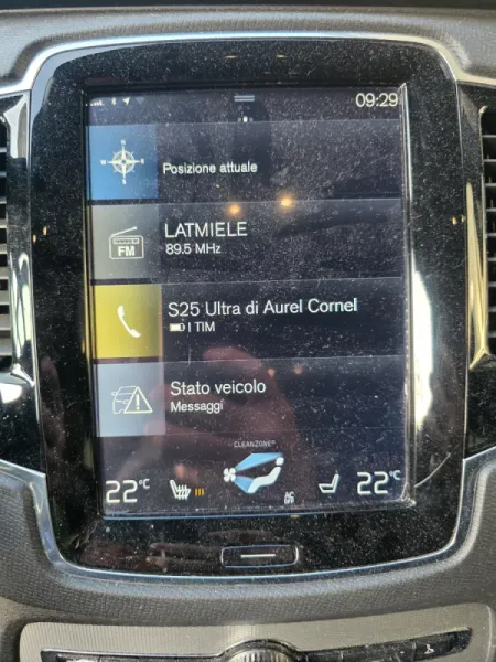 Volvo XC90 II R-Design 7 locuri 4x4 - Immagine 14
