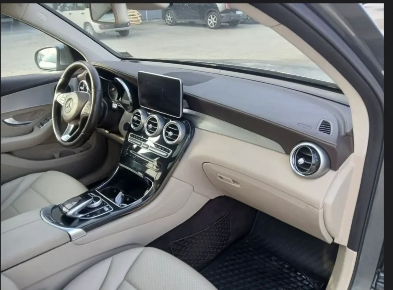 Mercedes GLC250 - Immagine 9