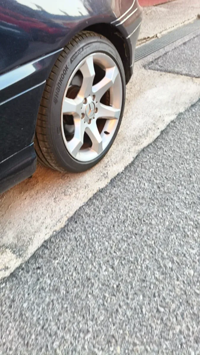 Vendo Mercedes Benz C 200 cdi - Immagine 3